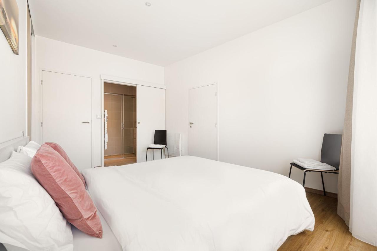 Design Et Charme, 100M2 Face A La Saone Apartment Lyon Bagian luar foto